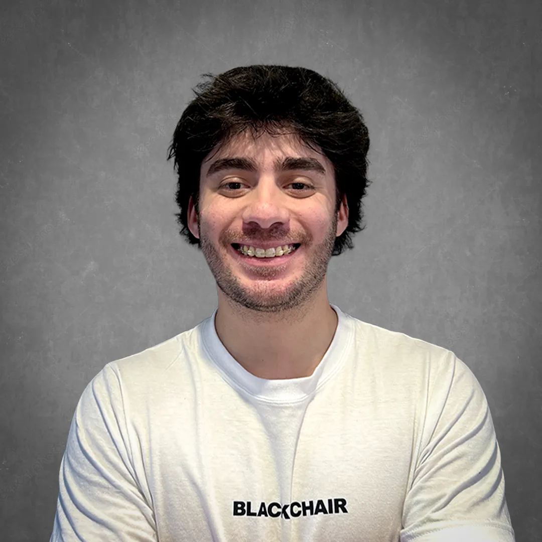 Benja, barbero en Black Chair Alta Córdoba